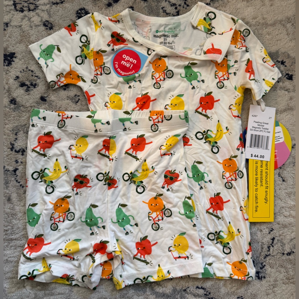 PJ set- Magnetic Me | 2T | Peeling great 🍌🍎 | NWT